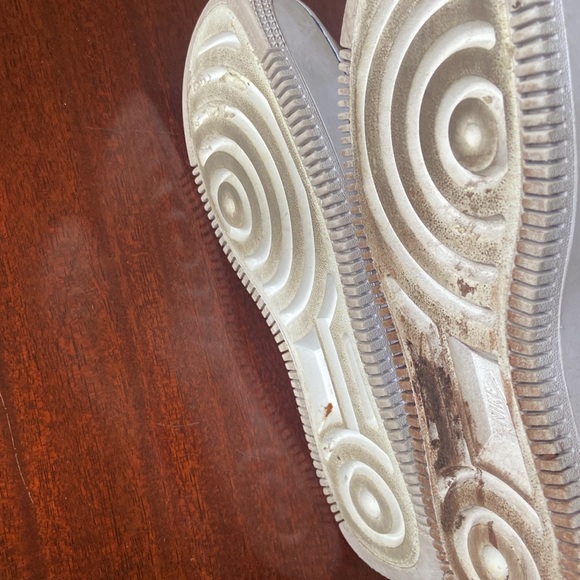 Women’s Nike shoes - Picture 6 of 6